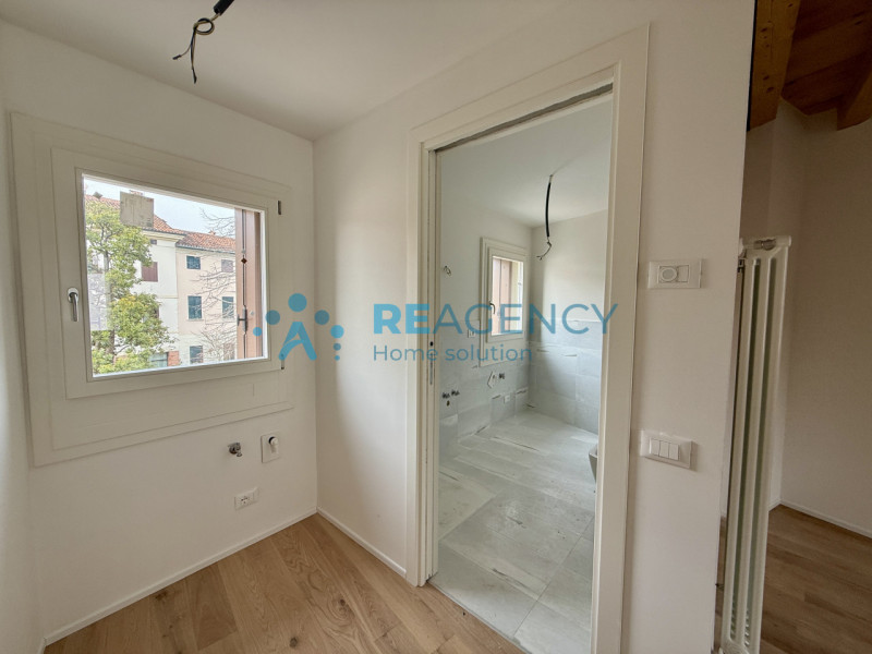 VICENZA - Centro Storico

Stai cercando un APPARTAMENTO NUOVO in pieno centro storico?
Prezzo €24...