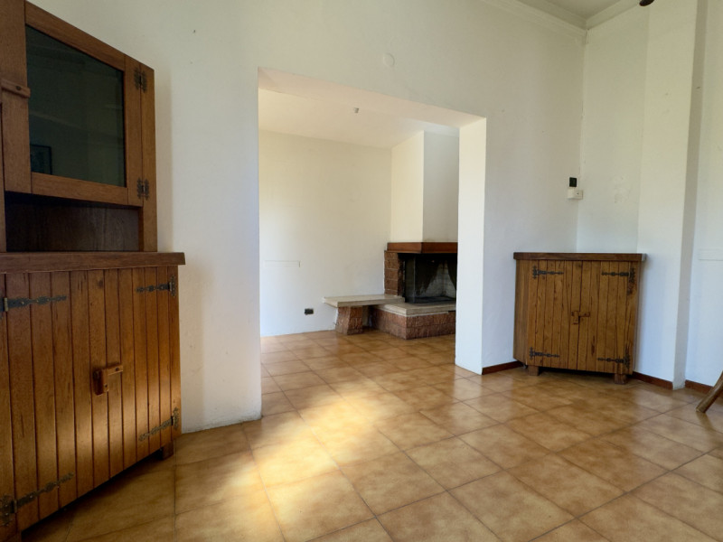 Nel cuore del quartiere Montà, in una via residenziale tranquilla e allo stesso tempo comoda a ta...