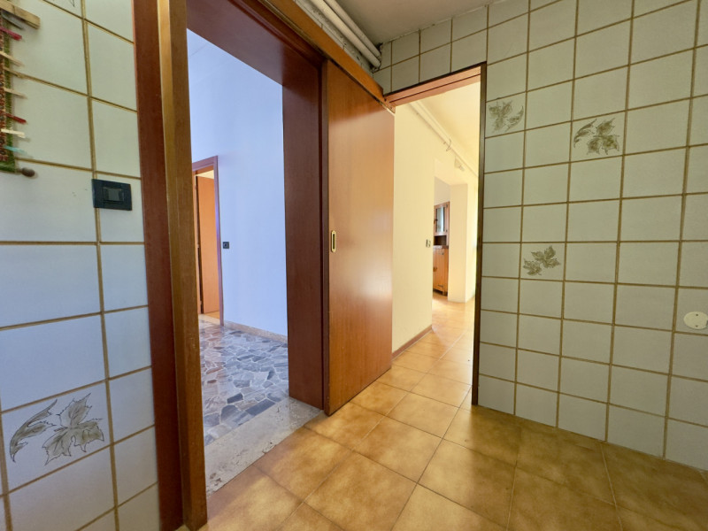 Nel cuore del quartiere Montà, in una via residenziale tranquilla e allo stesso tempo comoda a ta...