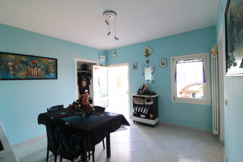 A Cinto Euganeo, in località Valnogaredo, proponiamo in vendita una splendida porzione di villett...