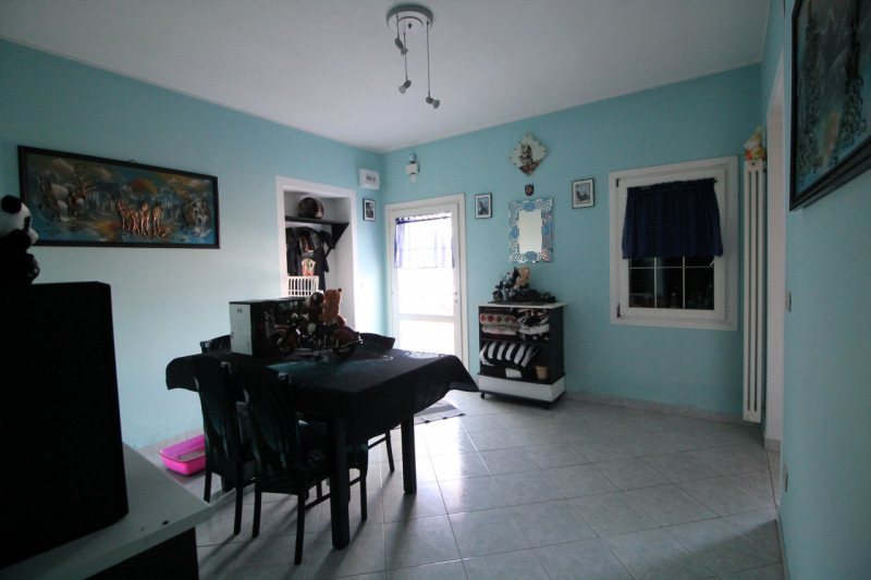 A Cinto Euganeo, in località Valnogaredo, proponiamo in vendita una splendida porzione di villett...