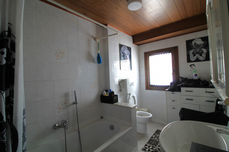 A Cinto Euganeo, in località Valnogaredo, proponiamo in vendita una splendida porzione di villett...