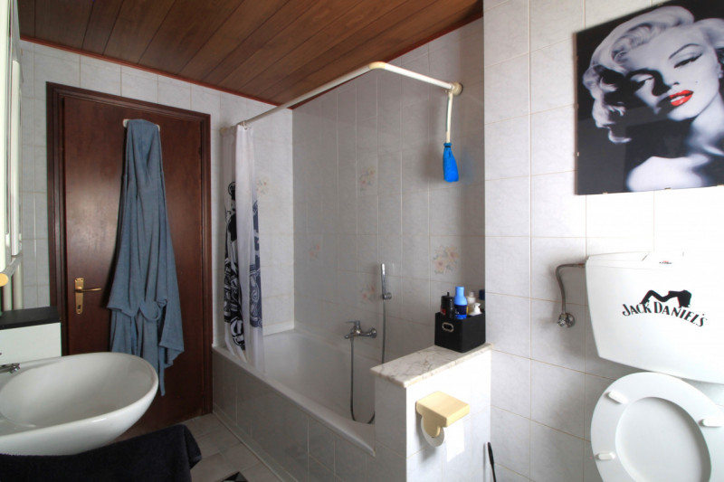 A Cinto Euganeo, in località Valnogaredo, proponiamo in vendita una splendida porzione di villett...