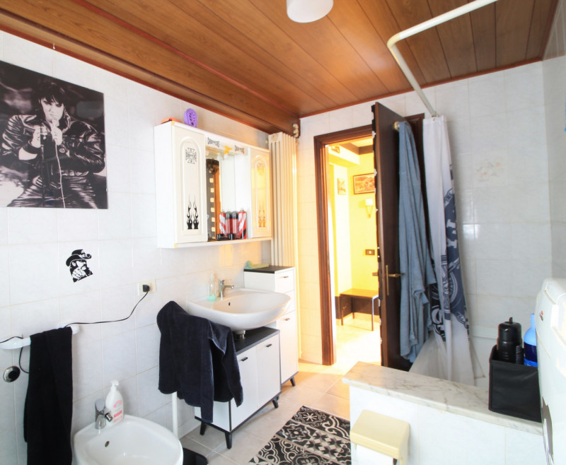 A Cinto Euganeo, in località Valnogaredo, proponiamo in vendita una splendida porzione di villett...