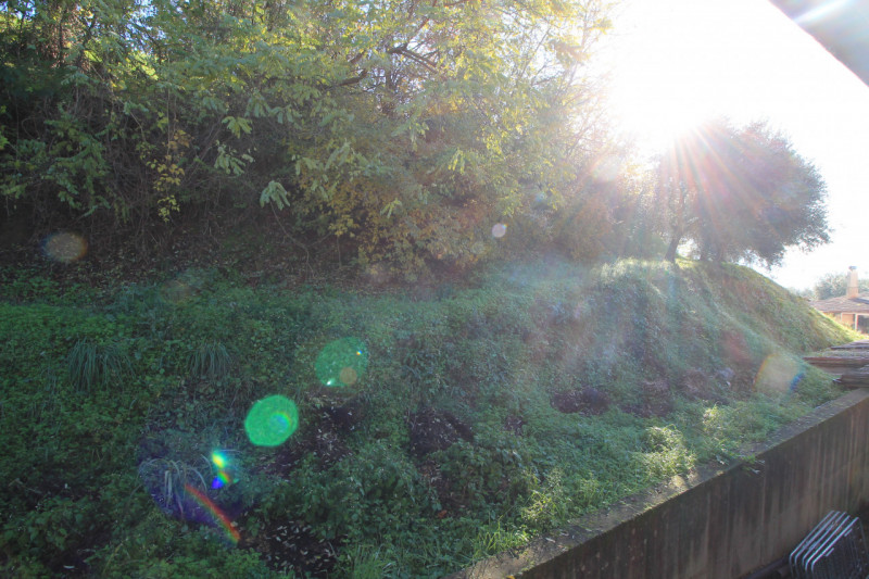 A Cinto Euganeo, in località Valnogaredo, proponiamo in vendita una splendida porzione di villett...