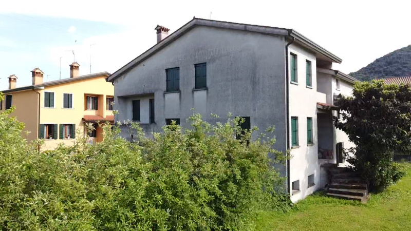 Se stai cercando un’opportunità di investimento o una casa da personalizzare in un contesto tranq...