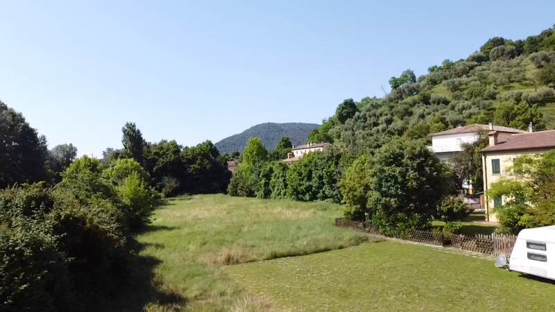 Prestigioso Terreno Edificabile a Galzignano Terme – Affacciato sul Golf Club dei Colli Euganei

...