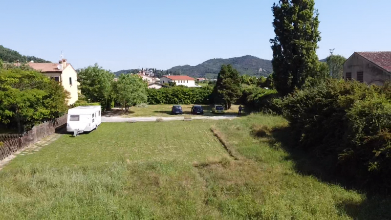 Prestigioso Terreno Edificabile a Galzignano Terme – Affacciato sul Golf Club dei Colli Euganei

...