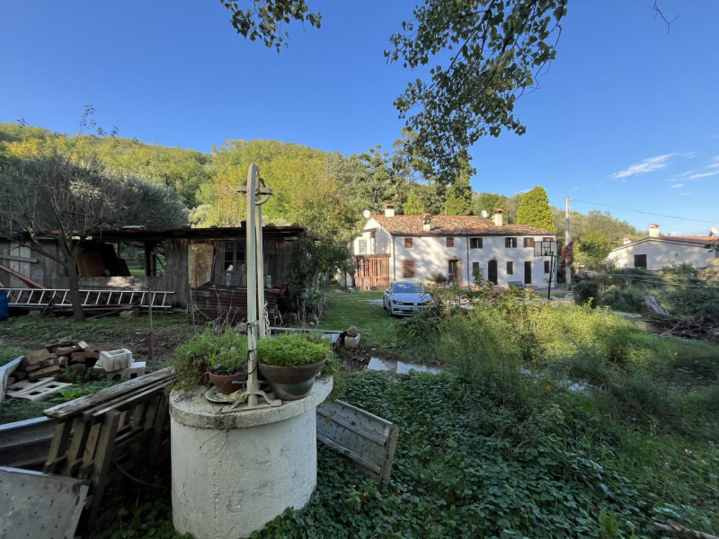 Un’oasi di tranquillità da personalizzare

A soli 2 km dal centro di Galzignano Terme, immersa ne...