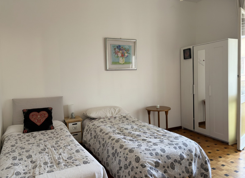 In zona comoda ai principali servizi, proponiamo in vendita luminoso appartamento situato al quar...