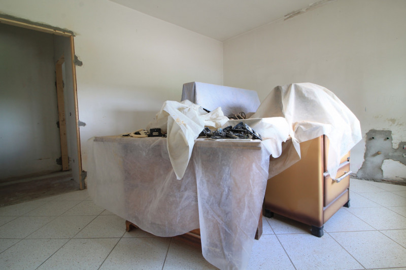 Situato al piano terra di un edificio a Cinto Euganeo, questo accogliente appartamento rappresent...