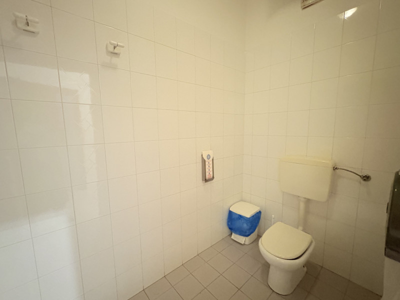 CINTO EUGANEO VENDESI CASA CON BAR-RISTORANTE + TABACCHI + APPARTAMENTO

Posizione strategica:
Ce...