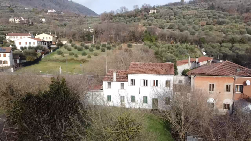 Il meraviglioso borgo di Arquà Petrarca regala sempre ottime occasioni singole ed immerse nel ver...