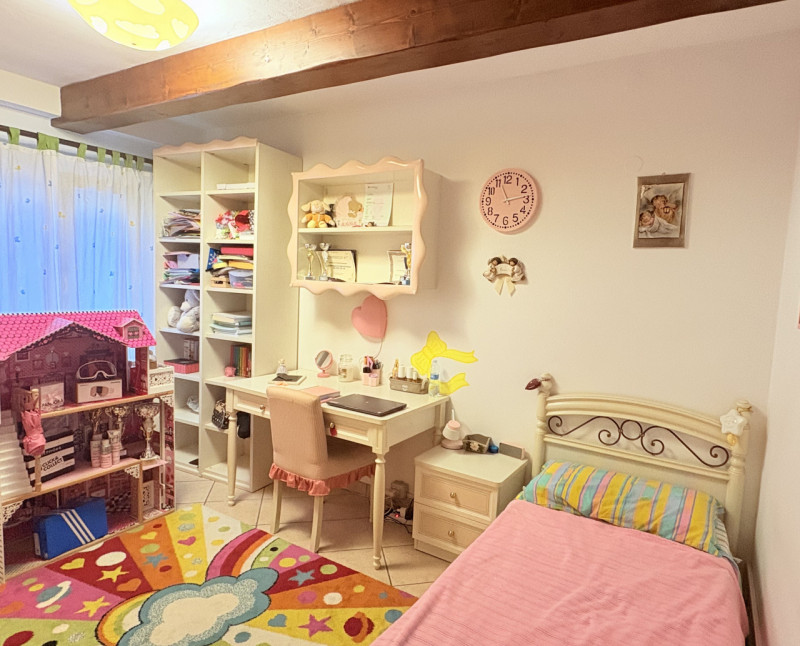 Nel cuore verde dei Colli Euganei, in una zona tranquilla e riservata, proponiamo in vendita una ...