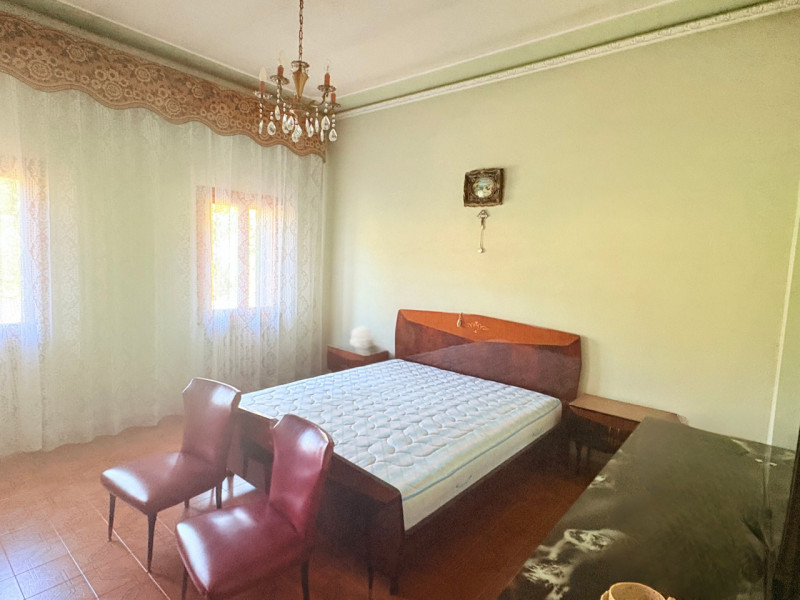 Nel cuore verde dei Colli Euganei, in una zona tranquilla e riservata, proponiamo in vendita una ...