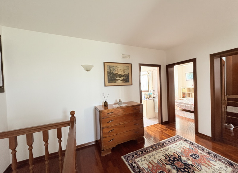 In posizione strategica tra Monselice e Battaglia Terme, alle porte dei suggestivi Colli Euganei,...