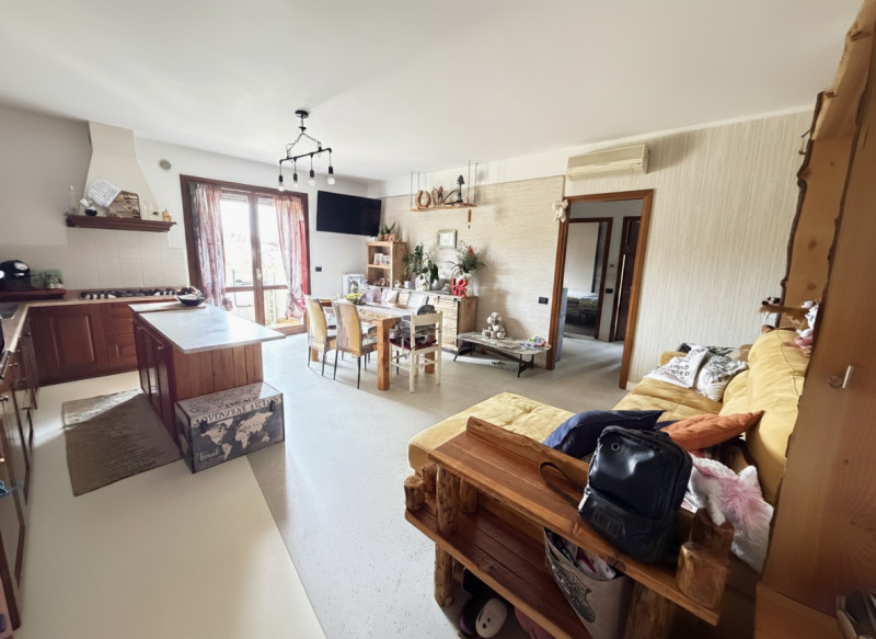 Se cerchi la tranquillità senza rinunciare alla comodità, questo appartamento è la tua prossima c...