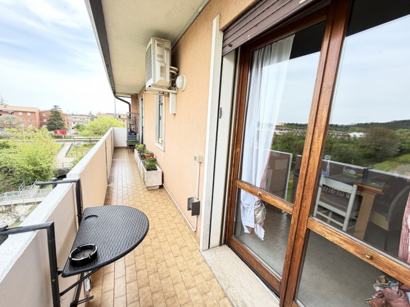 Se cerchi la tranquillità senza rinunciare alla comodità, questo appartamento è la tua prossima c...