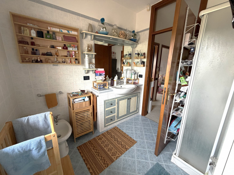 Se cerchi la tranquillità senza rinunciare alla comodità, questo appartamento è la tua prossima c...