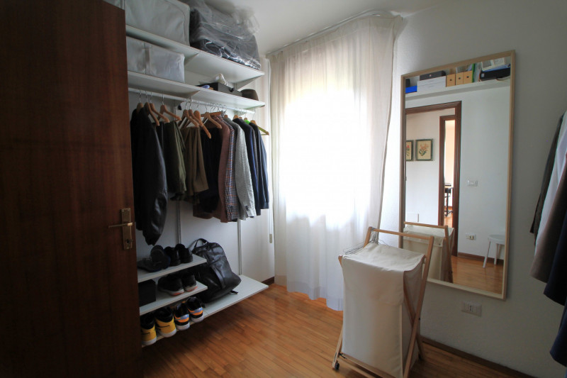 Ultimo piano con terrazza panoramica di 80 mq!

*Interni*: 75 mq ben distribuiti:
Ampio soggiorno...