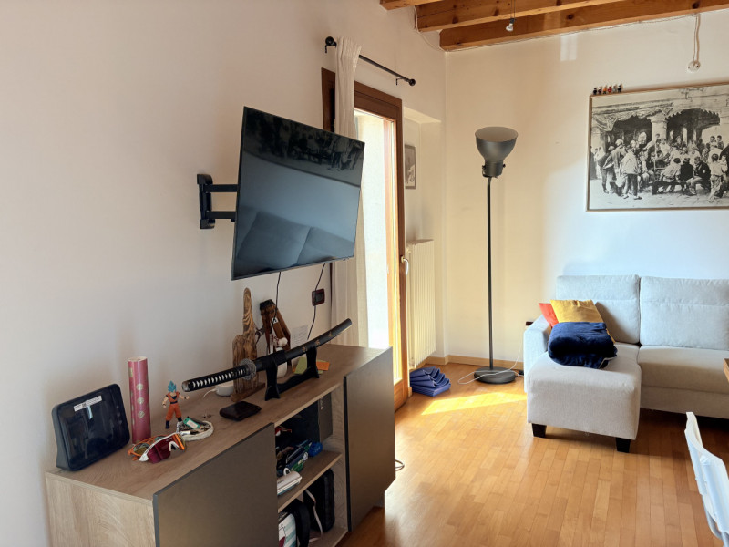 All’interno di una caratteristica corte antica completamente ristrutturata, proponiamo affascinan...