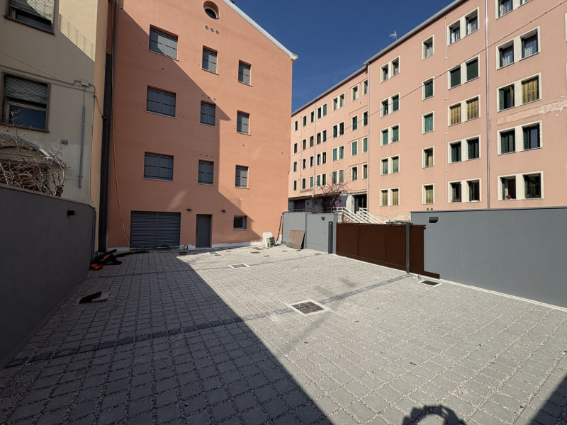 Battaglia terme: in posizione comoda a tutti i servizi quotidiani, proponiamo in vendita trilocal...