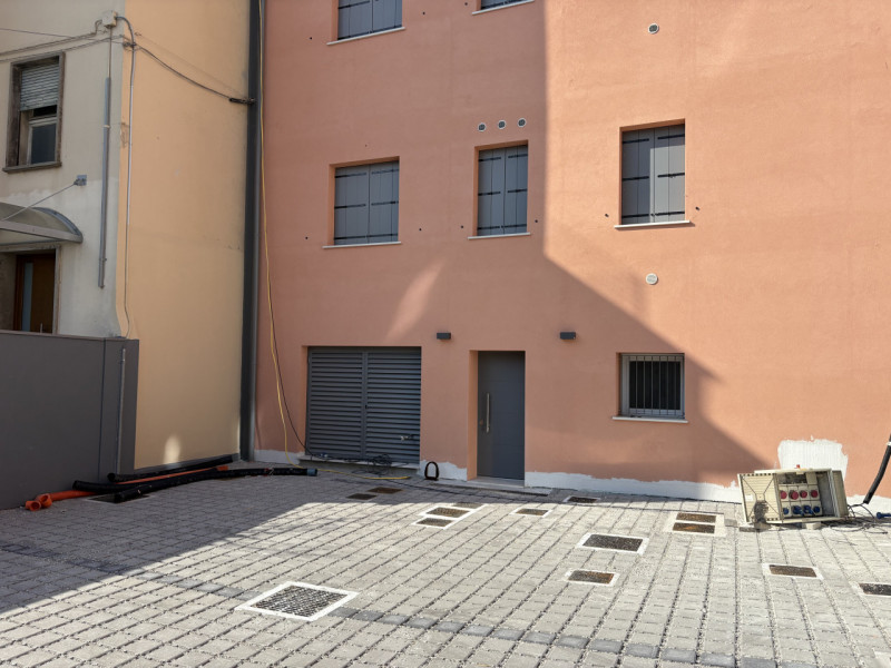 Battaglia terme: in posizione comoda a tutti i servizi quotidiani, proponiamo in vendita trilocal...