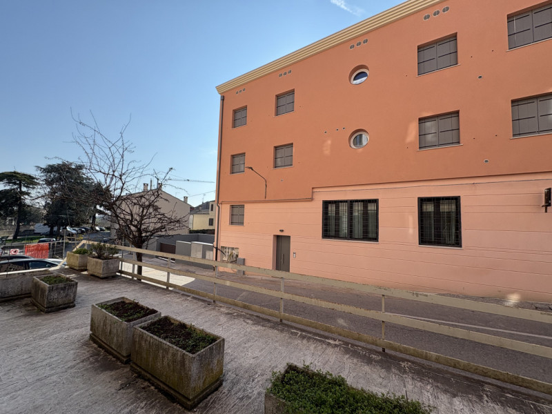 Battaglia terme: in posizione comoda a tutti i servizi quotidiani, proponiamo in vendita trilocal...