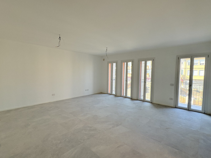 Battaglia terme: in posizione comoda a tutti i servizi quotidiani, proponiamo in vendita trilocal...