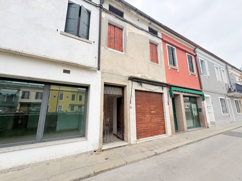 Battaglia Terme Vendita Casa a schiera porzione centrale