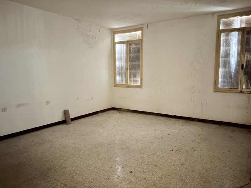 A Battaglia Terme, in posizione comoda ai principali servizi del paese e alla viabilità principal...