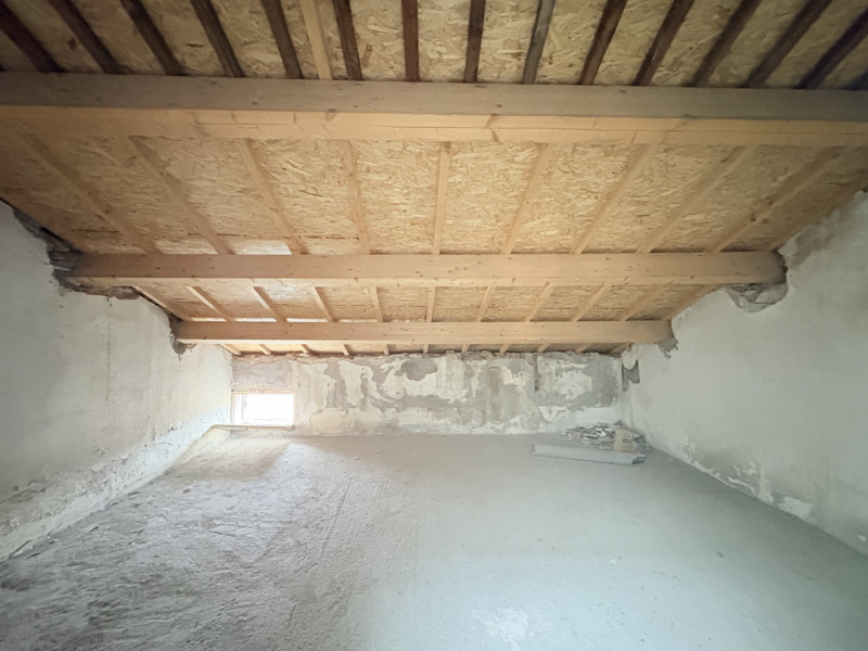 A Battaglia Terme, in posizione comoda ai principali servizi del paese e alla viabilità principal...