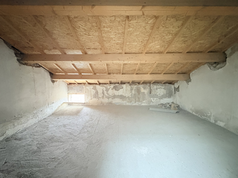 A Battaglia Terme, in posizione comoda ai principali servizi del paese e alla viabilità principal...