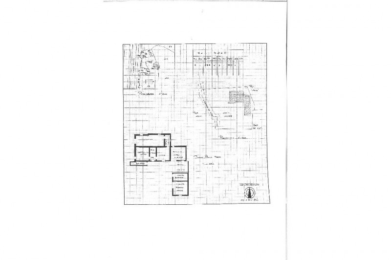 Scopri questa affascinante casa singola di circa 220 mq, distribuita su due piani, situata nella ...