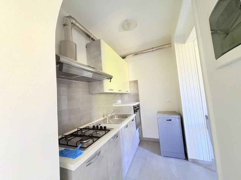 Situato nella tranquilla località di Luvigliano, Torreglia, questo appartamento offre un'oasi di ...