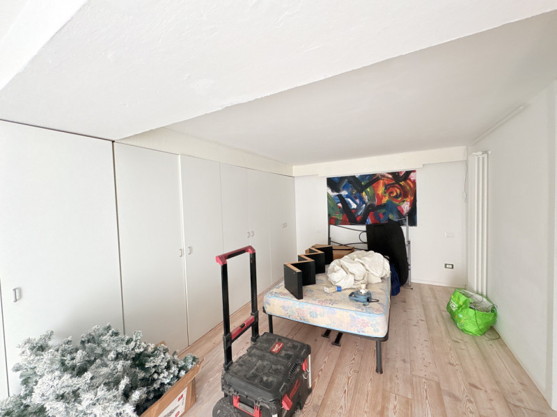 Nel suggestivo contesto dei Colli Euganei, in zona Torreglia, proponiamo in vendita una casa sing...