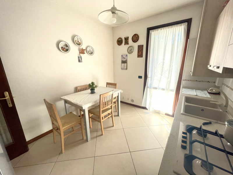 Nel cuore di Torreglia, alle porte dei Colli Euganei, proponiamo in vendita una porzione di casa ...