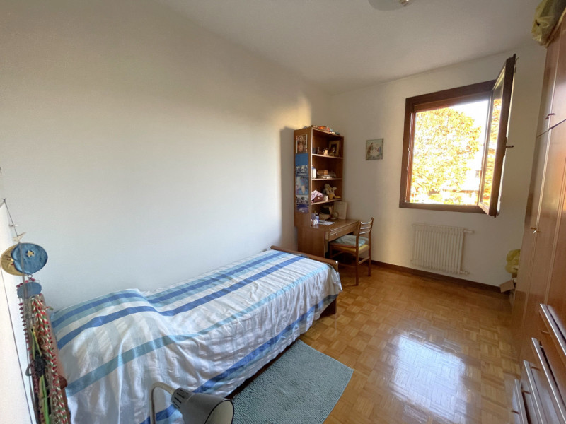 Nel cuore di Torreglia, alle porte dei Colli Euganei, proponiamo in vendita una porzione di casa ...