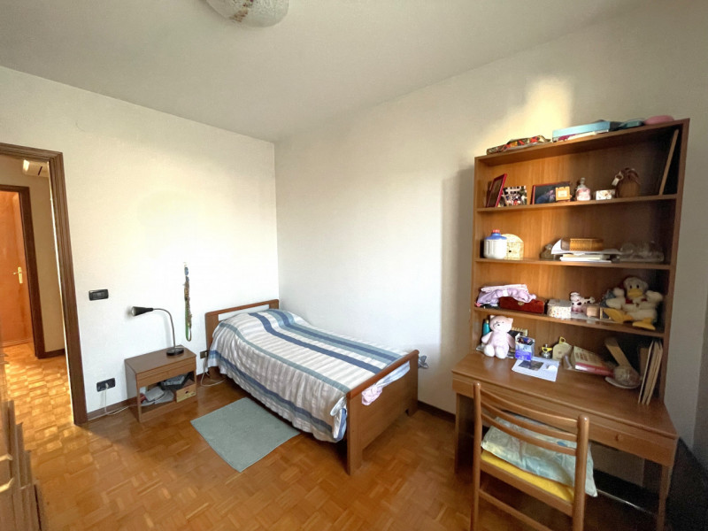 Nel cuore di Torreglia, alle porte dei Colli Euganei, proponiamo in vendita una porzione di casa ...