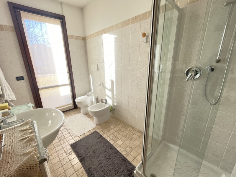 Nel cuore di Torreglia, alle porte dei Colli Euganei, proponiamo in vendita una porzione di casa ...