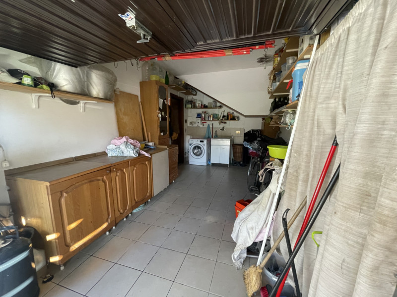 Nel cuore di Torreglia, alle porte dei Colli Euganei, proponiamo in vendita una porzione di casa ...