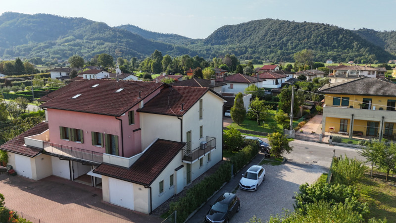 In un contesto tranquillo e riservato, immerso nel verde dei Colli Euganei ma a pochi minuti dall...