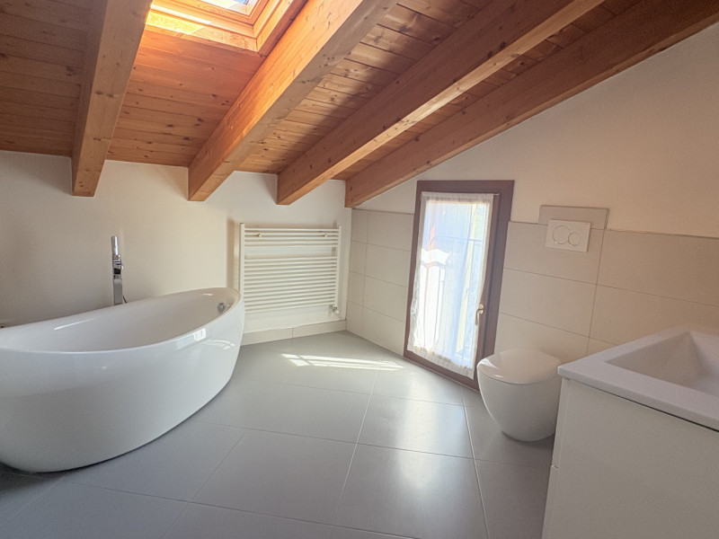 In un contesto tranquillo e riservato, immerso nel verde dei Colli Euganei ma a pochi minuti dall...