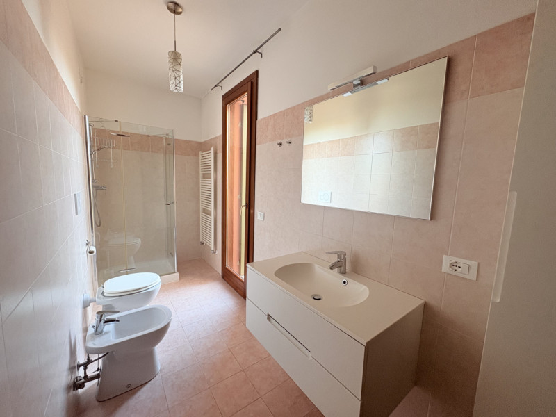 In un contesto tranquillo e riservato, immerso nel verde dei Colli Euganei ma a pochi minuti dall...