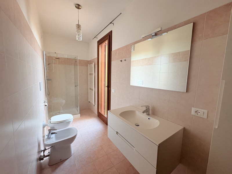 In un contesto tranquillo e riservato, immerso nel verde dei Colli Euganei ma a pochi minuti dall...