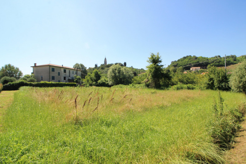 GALZIGNANO TERME: Proponiamo questo rustico completamente da ristrutturare situato nei colli, con...