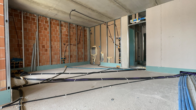 Proponiamo in Vendita appartamento, con ingresso indipendente,  a 2 Camere da letto, al piano Ter...