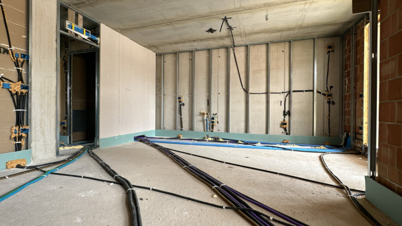 Proponiamo in Vendita appartamento, con ingresso indipendente,  a 2 Camere da letto, al piano Ter...