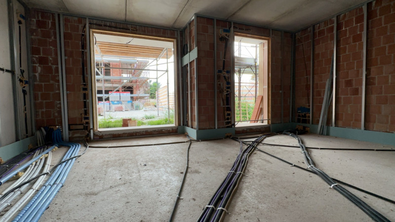 Proponiamo in Vendita appartamento, con ingresso indipendente,  a 2 Camere da letto, al piano Ter...