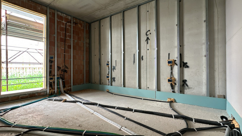 Proponiamo in Vendita appartamento, con ingresso indipendente,  a 2 Camere da letto, al piano Ter...